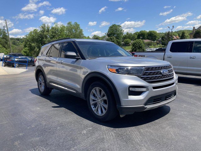 Certified 2023 Ford Explorer XLT w/ Equipment Group 202A