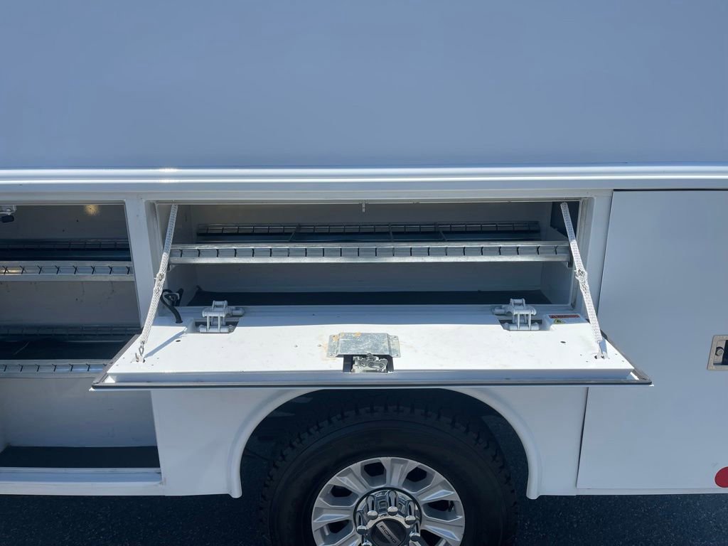 Certified 2022 Ford F350 XL w/ STX Appearance Package AWD/4WD image 10