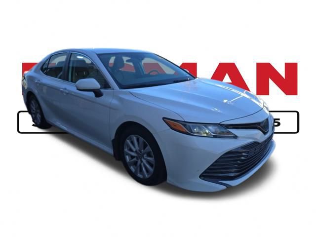 Used 2019 Toyota Camry L image 3