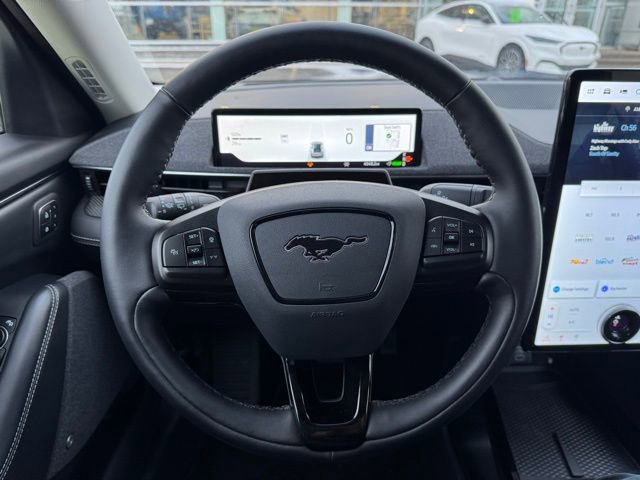 Certified 2025 Ford Mustang Mach-E Premium image 34