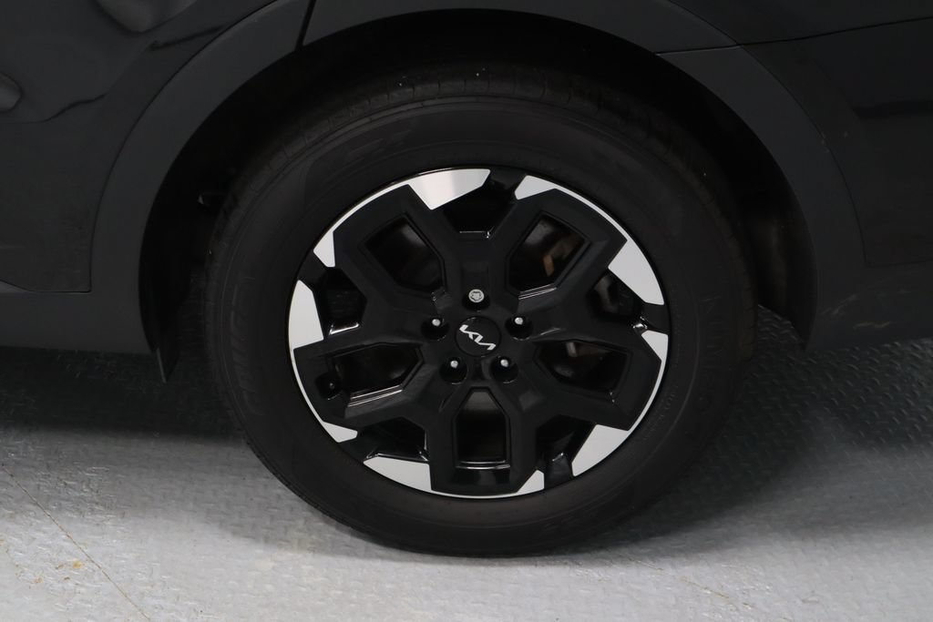 Used 2024 Kia Sorento S w/ Panoramic Sunroof Package FWD image 16