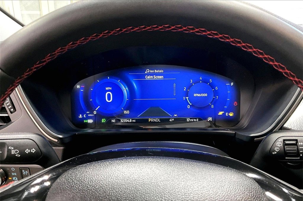 Certified 2022 Ford Escape SEL w/ SEL Stealth AWD Package image 19