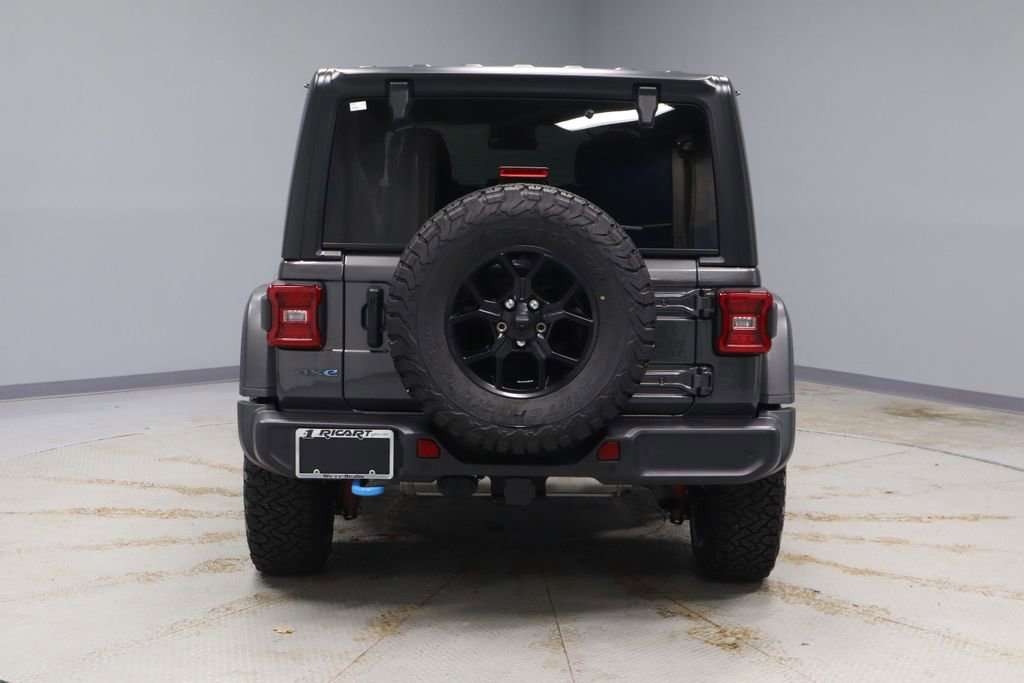 Used 2024 Jeep Wrangler Unlimited image 4