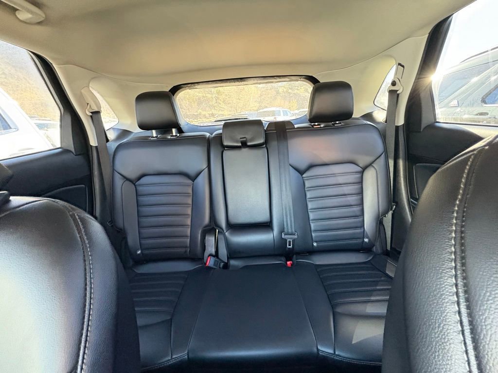 Certified 2024 Ford Edge SEL image 24