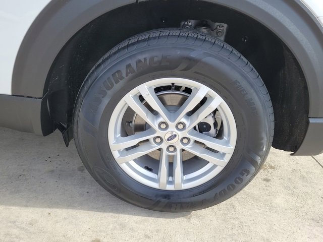 Certified 2024 Ford Explorer XLT w/ Equipment Group 202A image 13