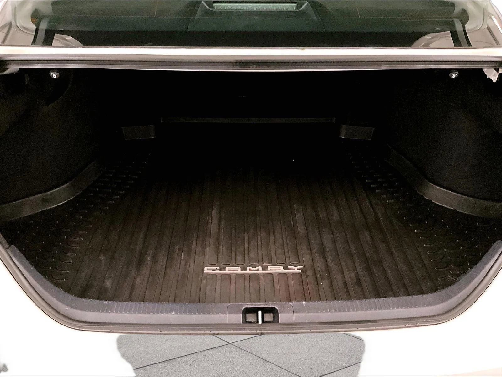 Used 2024 Toyota Camry LE image 33