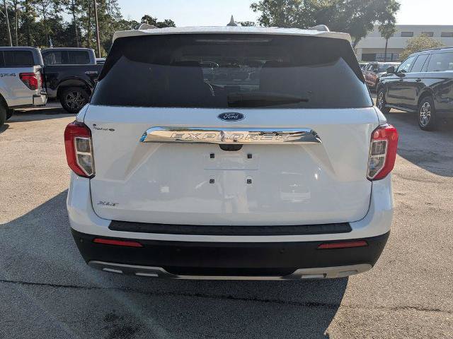 Certified 2024 Ford Explorer XLT w/ Equipment Group 202A RWD image 5