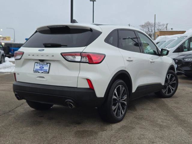 Certified 2022 Ford Escape SE w/ SE Sport Appearance Package image 5