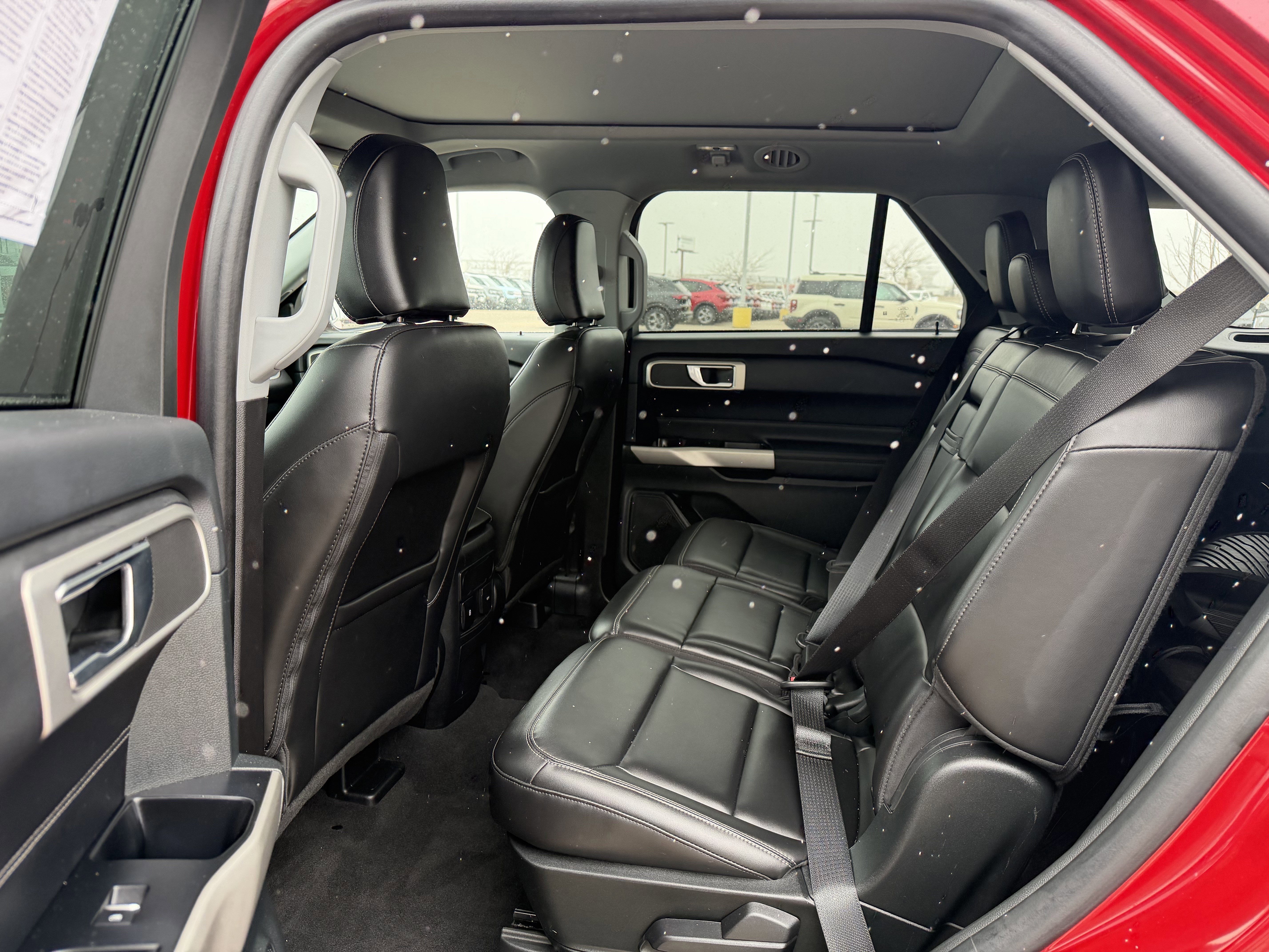 Certified 2023 Ford Explorer XLT image 8