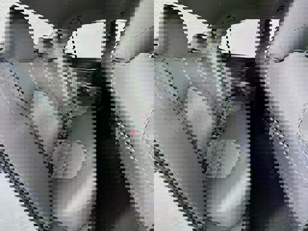 Used 2024 Toyota Camry LE image 30