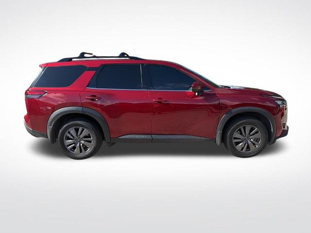 Used 2024 Nissan Pathfinder SV w/ SV Premium Package FWD image 4