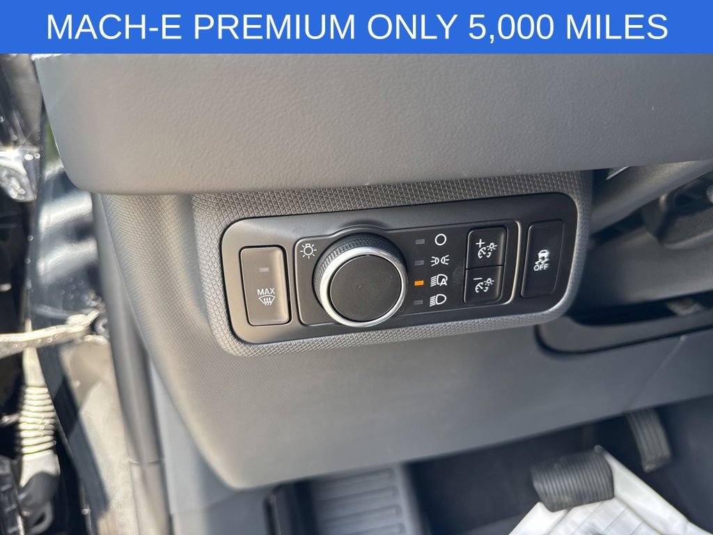 Certified 2025 Ford Mustang Mach-E Premium AWD/4WD image 22