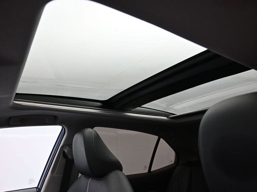 Used 2023 Toyota Camry XSE image 39