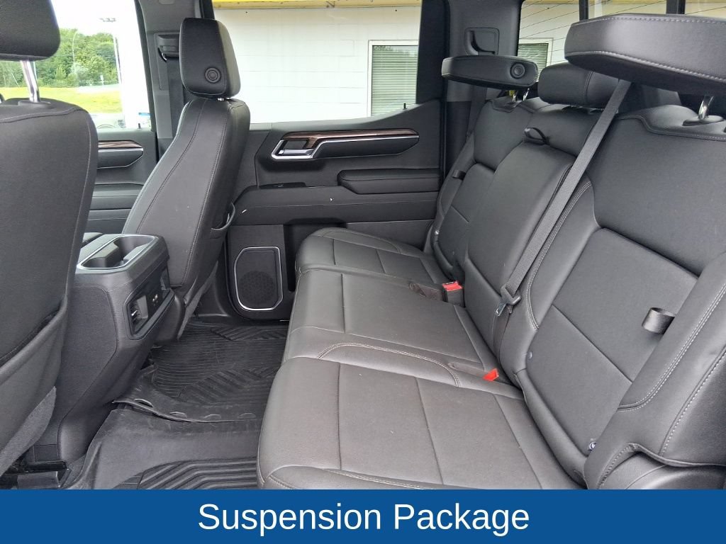 Used 2022 Chevrolet Silverado 1500 LT Trail Boss w/ LT Trail Boss Premium Package AWD/4WD image 12