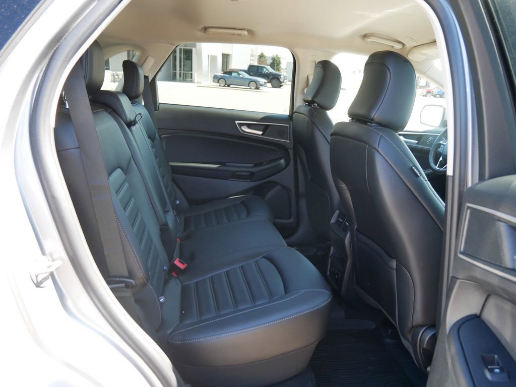 Certified 2024 Ford Edge SEL w/ Convenience Package AWD/4WD image 13