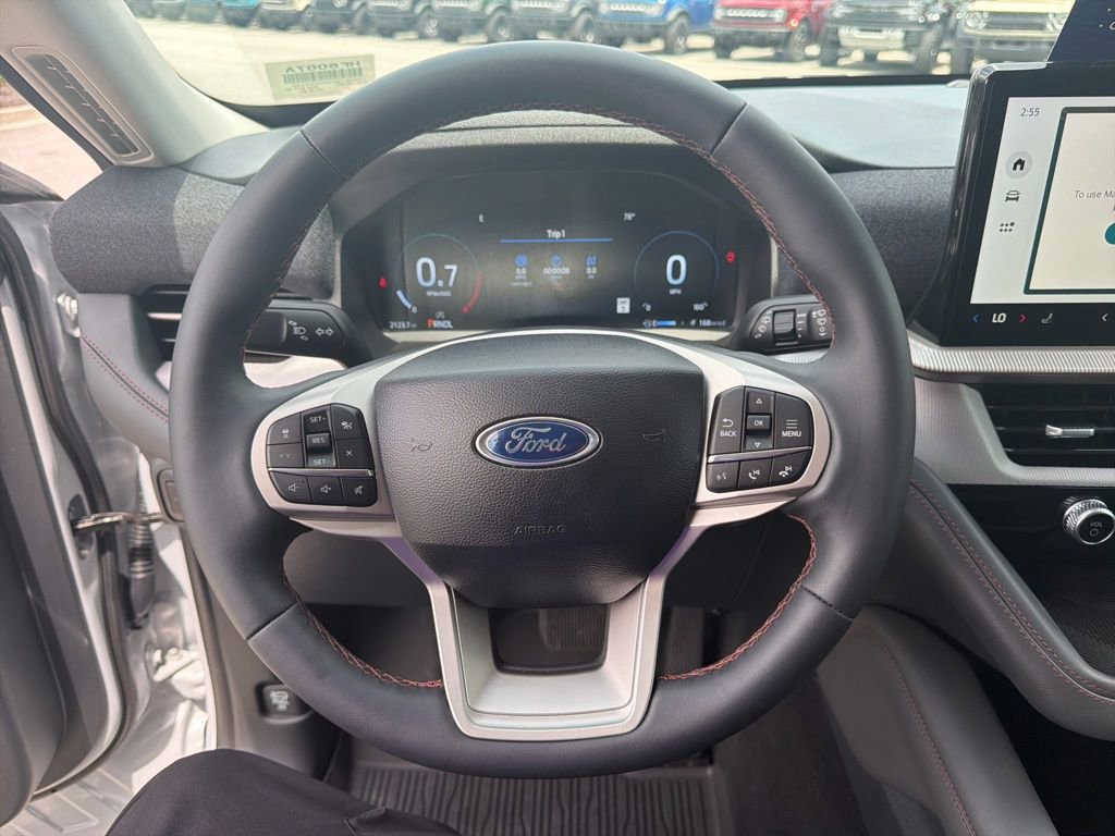 Certified 2025 Ford Explorer Active RWD image 25