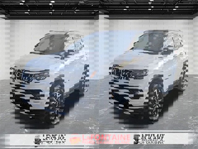 Used 2023 Jeep Compass Limited image 1