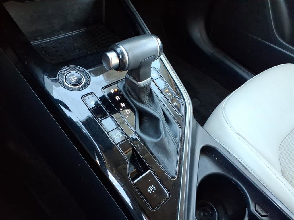 Used 2023 Kia Niro EX image 24