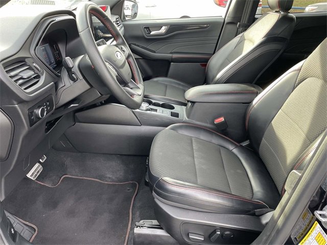 Certified 2023 Ford Escape ST-Line w/ Tech Pack #1 image 18