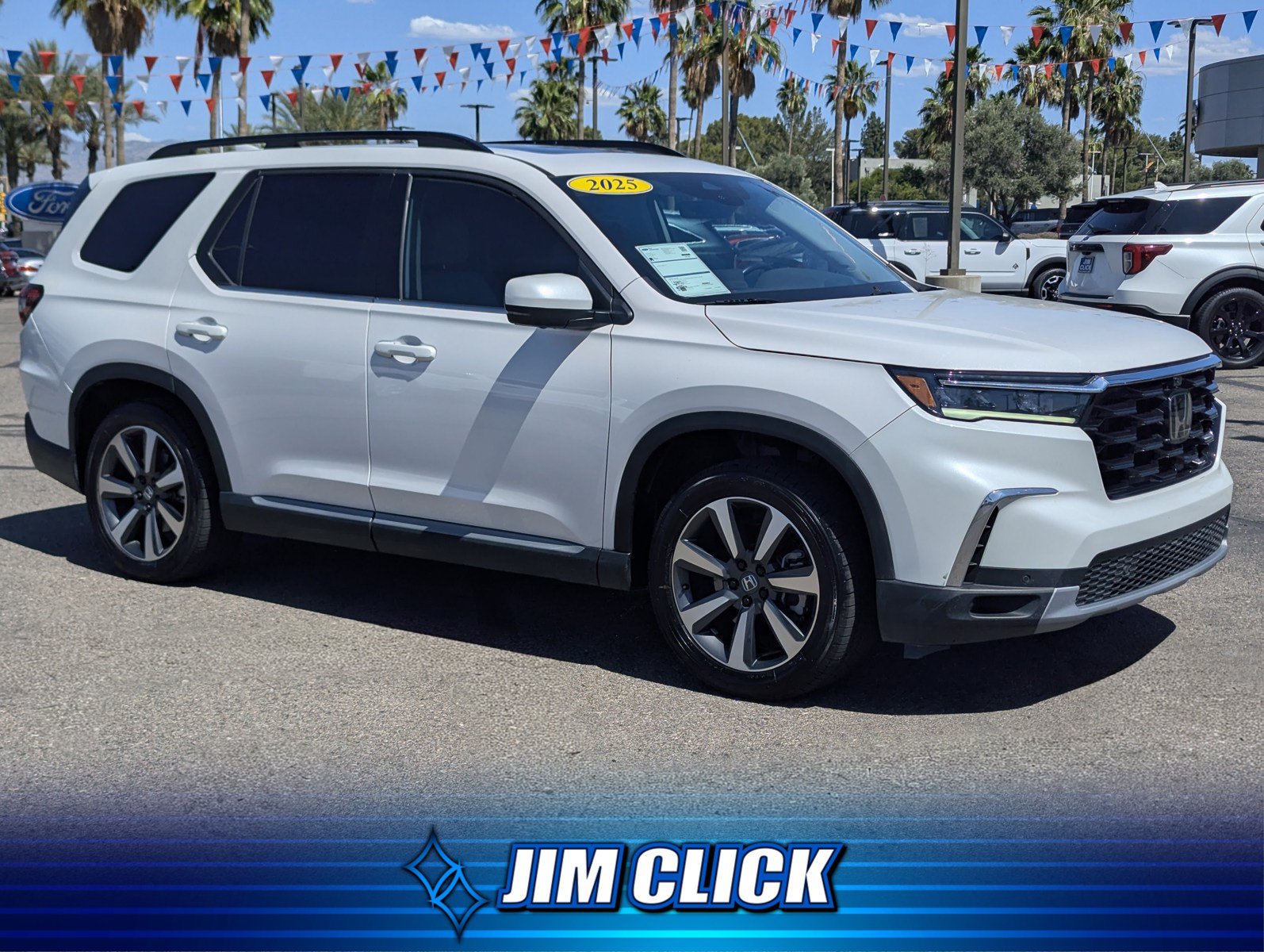 Used 2025 Honda Pilot Elite image 1