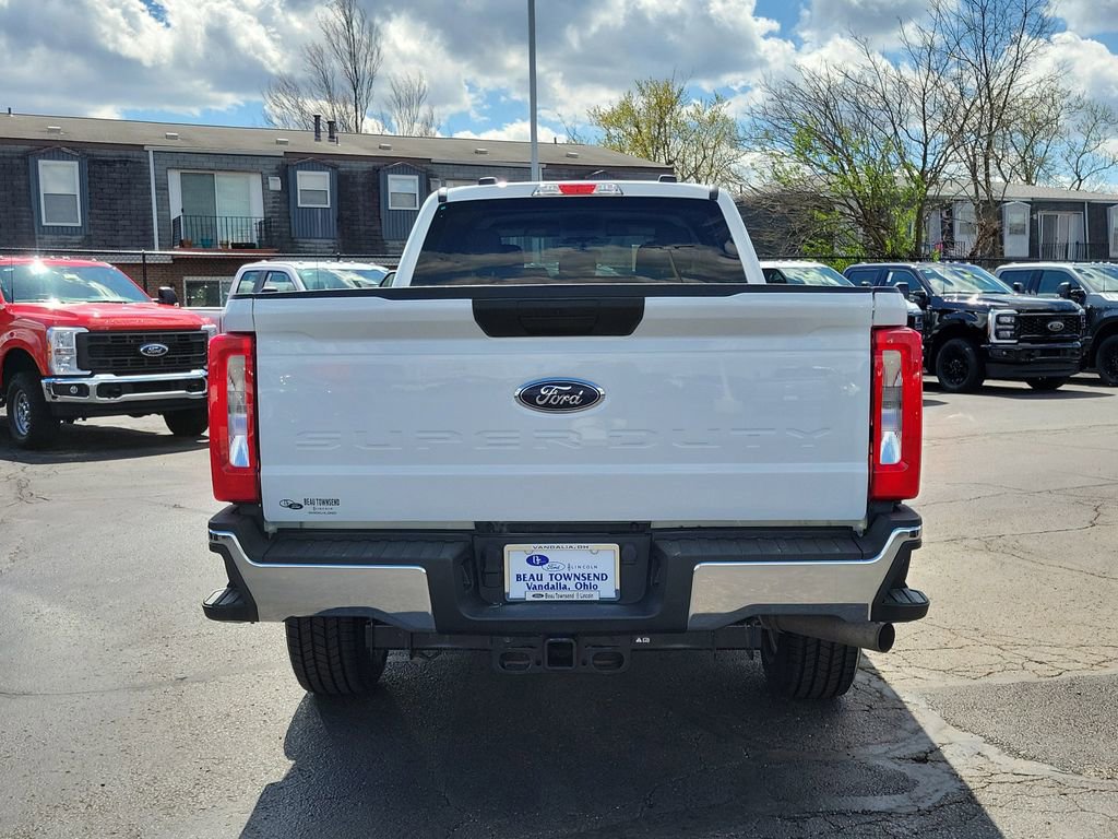 Certified 2025 Ford F250 XLT image 4