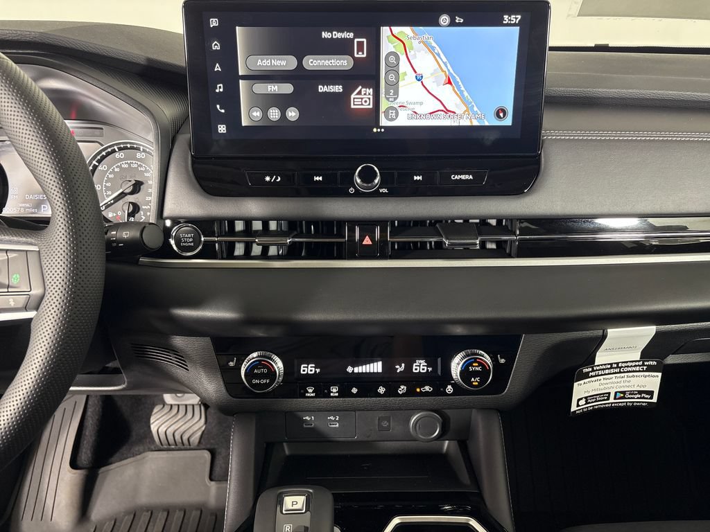 Used 2026 Mitsubishi Outlander SE FWD image 29