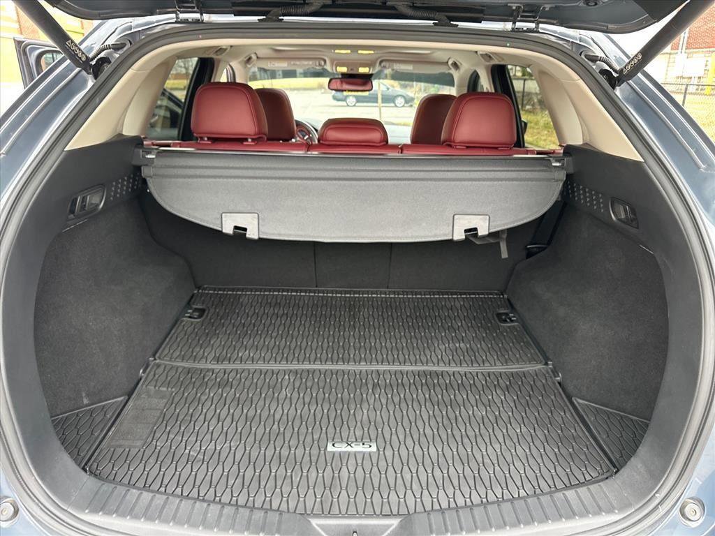 Used 2023 MAZDA CX-5 Carbon Edition image 25
