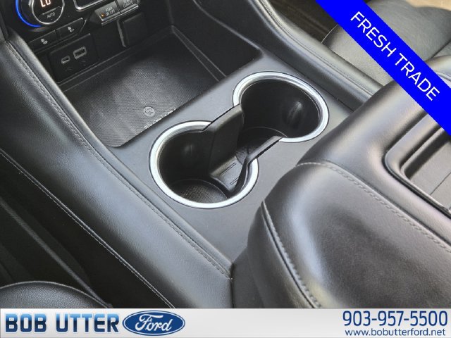 Used 2021 Chevrolet Tahoe Z71 w/ Luxury Package AWD/4WD image 19