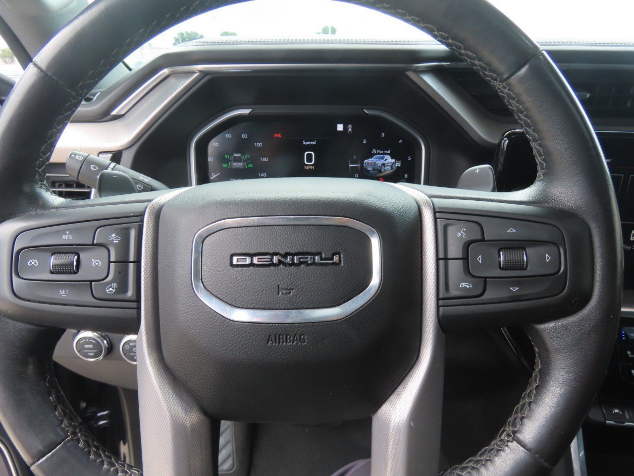 Used 2023 GMC Sierra 1500 Denali w/ Denali Reserve Package AWD/4WD image 27