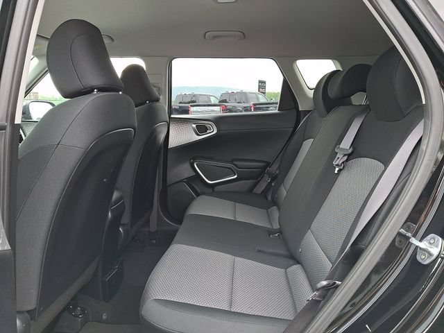 Used 2021 Kia Soul LX FWD image 10