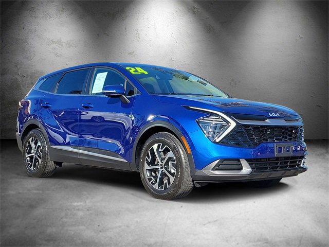 Used 2024 Kia Sportage EX image 2