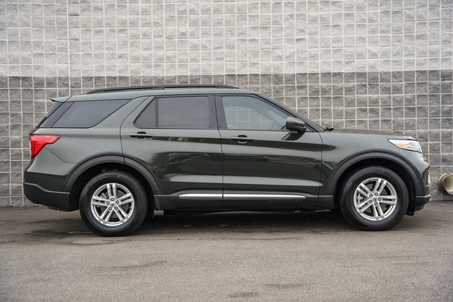 Certified 2024 Ford Explorer XLT w/ Equipment Group 202A image 3