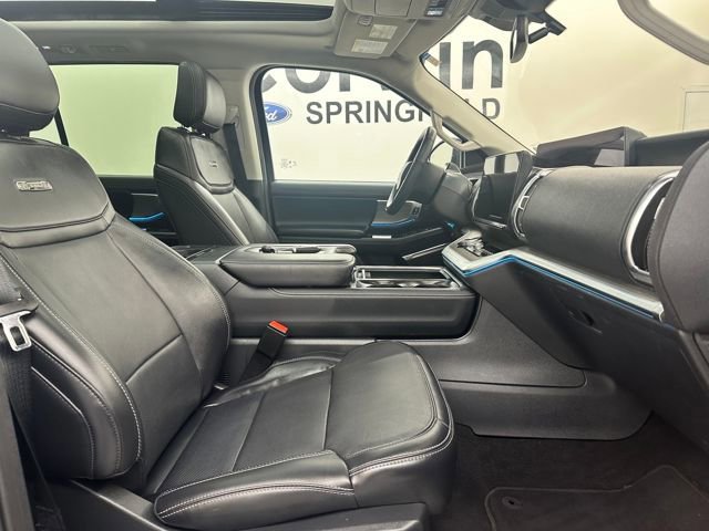Certified 2025 Ford Expedition Platinum image 10