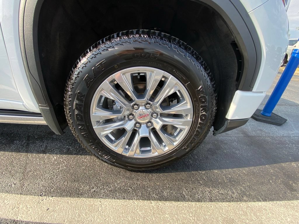 Used 2023 GMC Sierra 1500 Denali w/ Technology Package AWD/4WD image 29