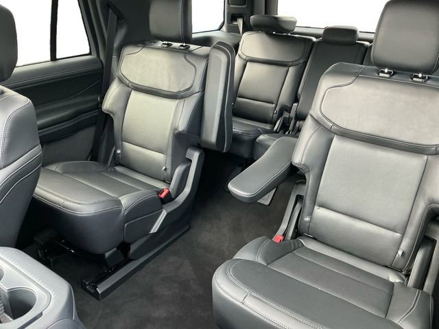 Certified 2026 Ford Expedition Platinum w/ Stealth Appearance Package image 16
