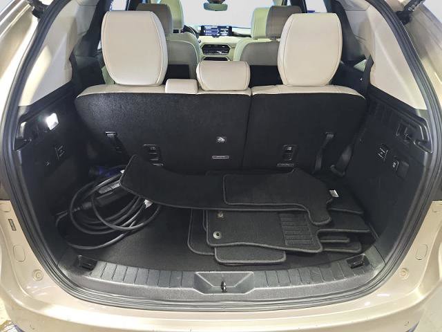 Used 2024 MAZDA CX-90 Plug-In Hybrid w/ Premium Plus AWD/4WD image 4
