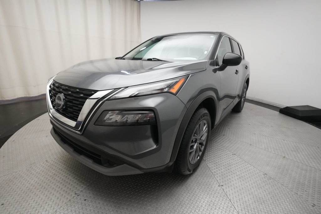 Used 2023 Nissan Rogue S AWD/4WD image 12