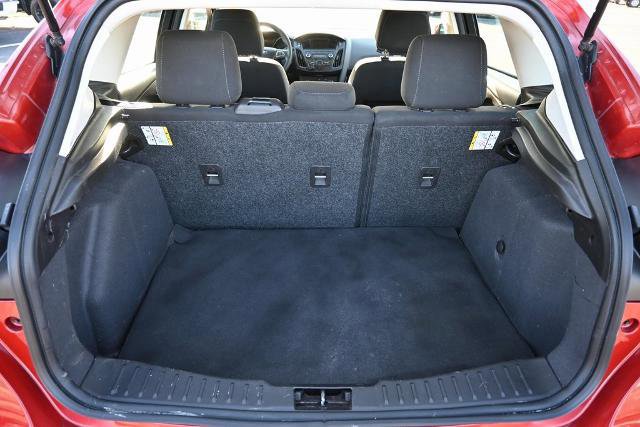 Certified 2018 Ford Focus SE image 12