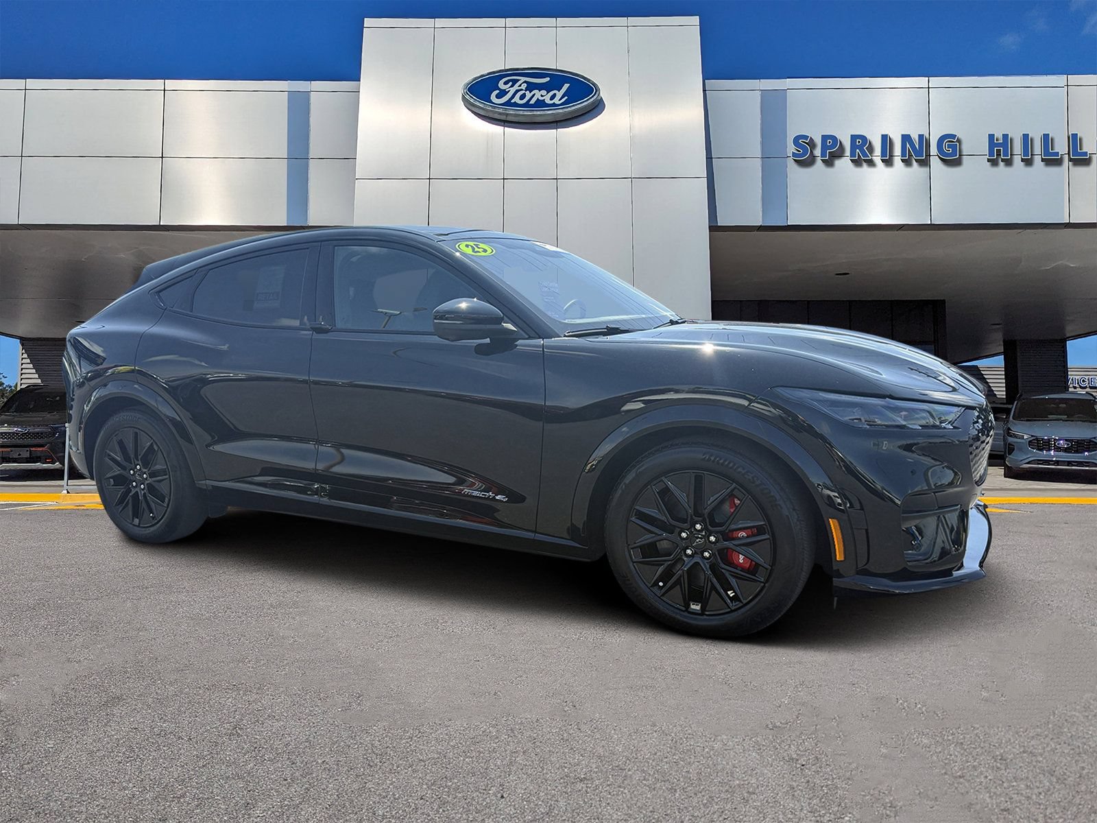 Certified 2025 Ford Mustang Mach-E Premium w/ Sport Appearance Package AWD/4WD image 1