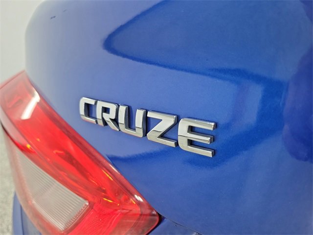 Used 2017 Chevrolet Cruze LT w/ Convenience Package image 24