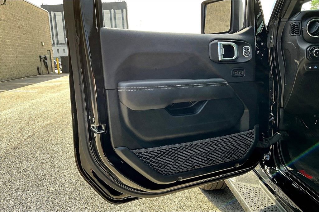 Used 2021 Jeep Wrangler Unlimited Sahara w/ Cold Weather Group image 21