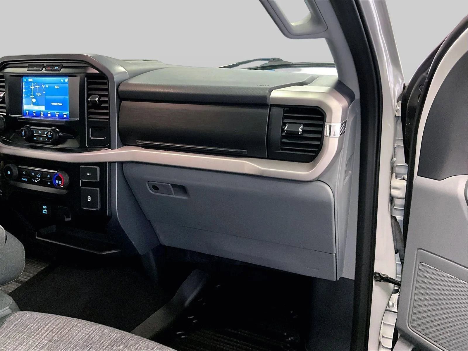 Certified 2023 Ford F150 XLT w/ XTR Package image 15