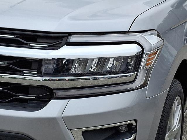 Certified 2022 Ford Expedition Max Limited image 9