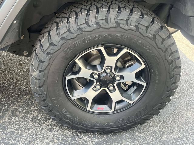 Used 2023 Jeep Wrangler Unlimited Rubicon w/ LED Lighting Group AWD/4WD image 11