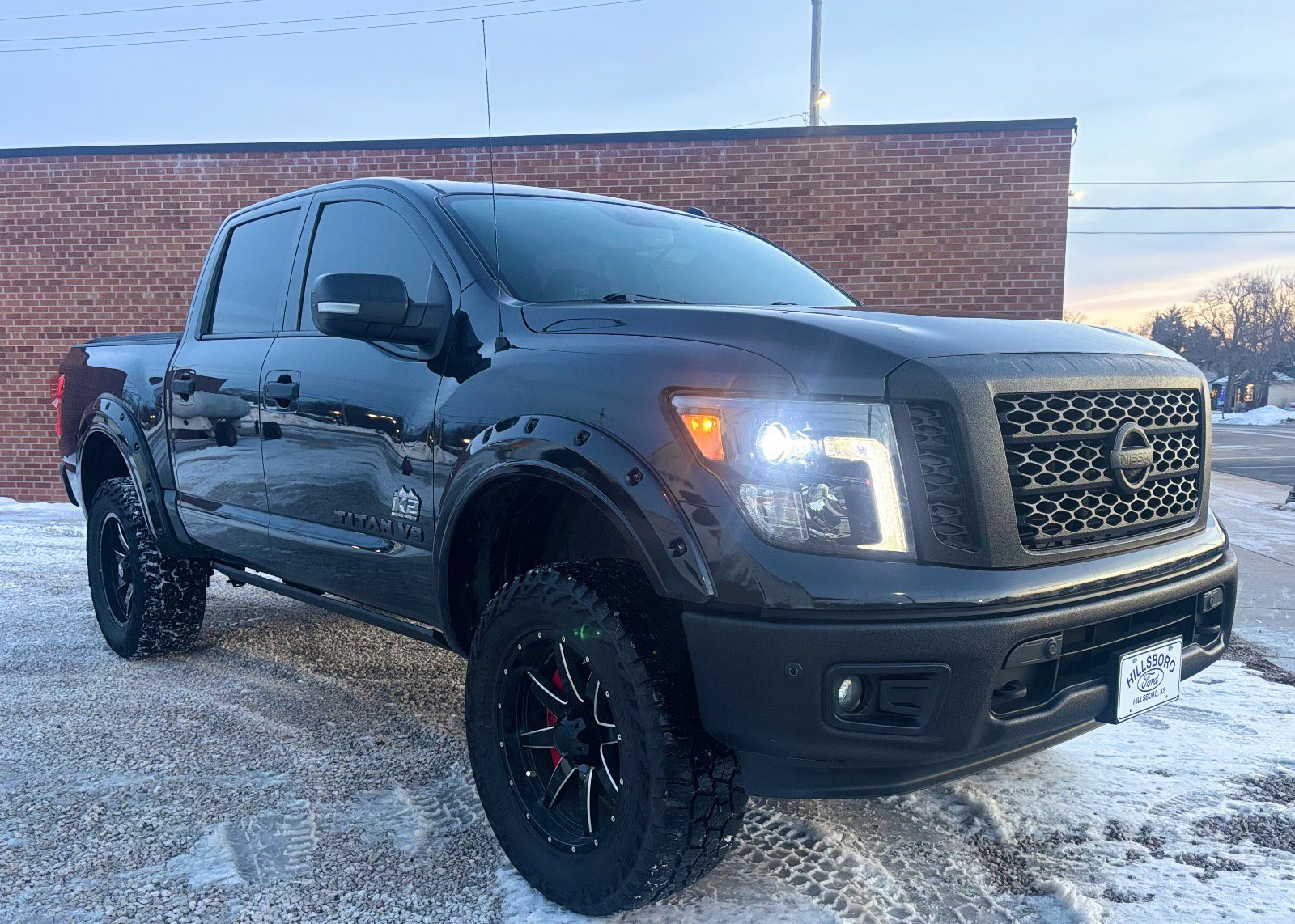 Used 2019 Nissan Titan SV w/ SV Convenience Package