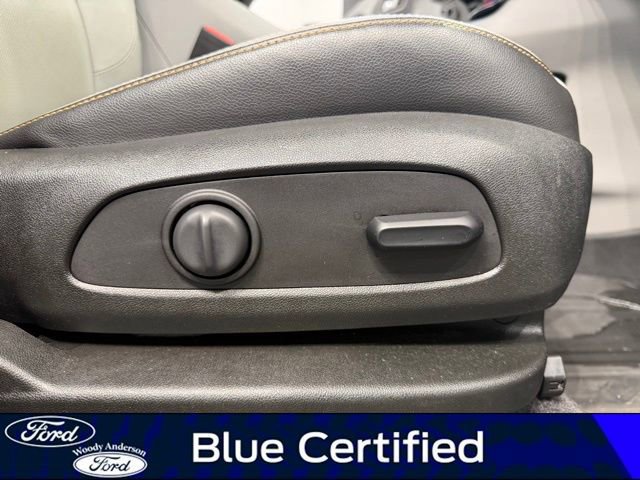 Used 2021 GMC Terrain SLT image 29