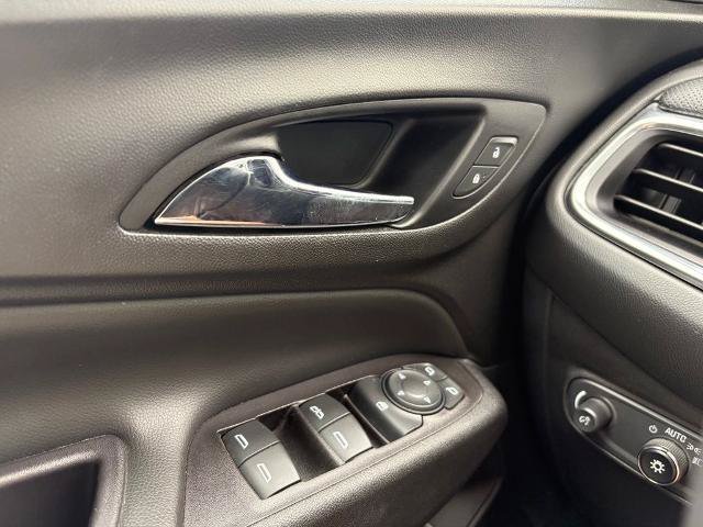 Used 2021 Chevrolet Equinox Premier AWD/4WD image 22