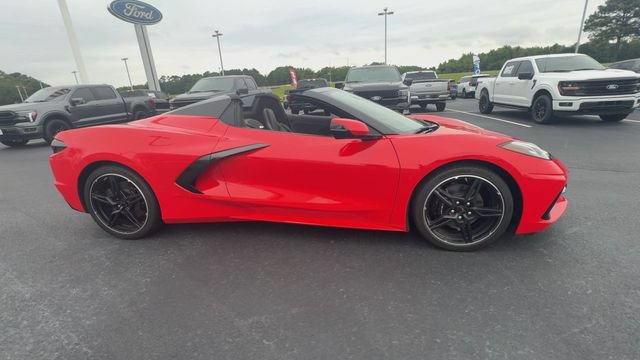 Used 2024 Chevrolet Corvette Stingray Convertible RWD image 9