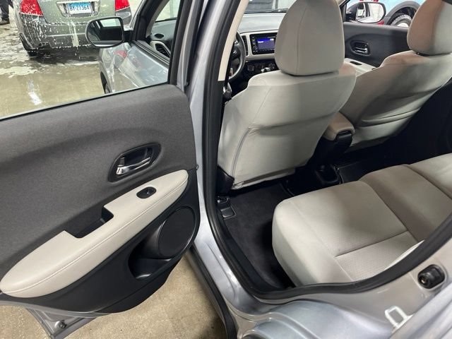 Used 2022 Honda HR-V LX image 40