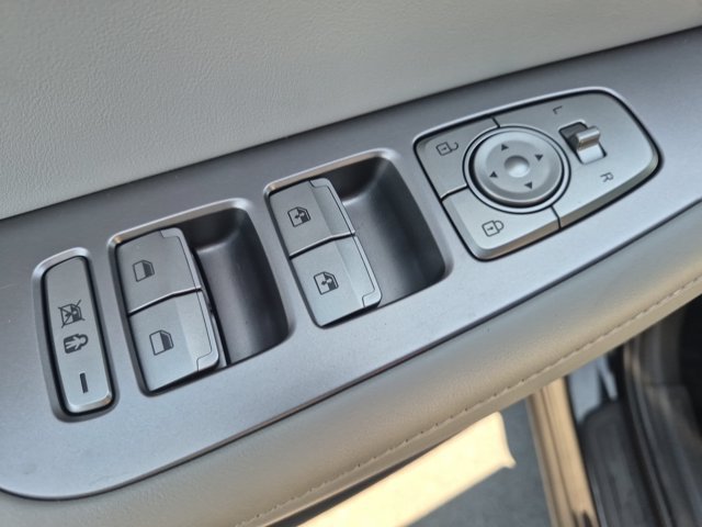 Used 2022 Hyundai Palisade SEL w/ Premium Package FWD image 14